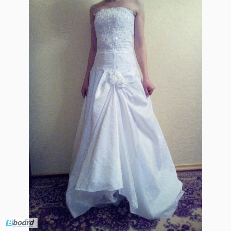 Фото 2. Свадебное платье