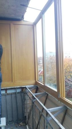 Фото 2. Окна деревянные Панорама установка крыши на балкон