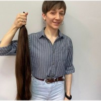 Купимо волосся у Дніпрі від 35 см до 125000 грн.Вже зрізане, не зрізане волосся