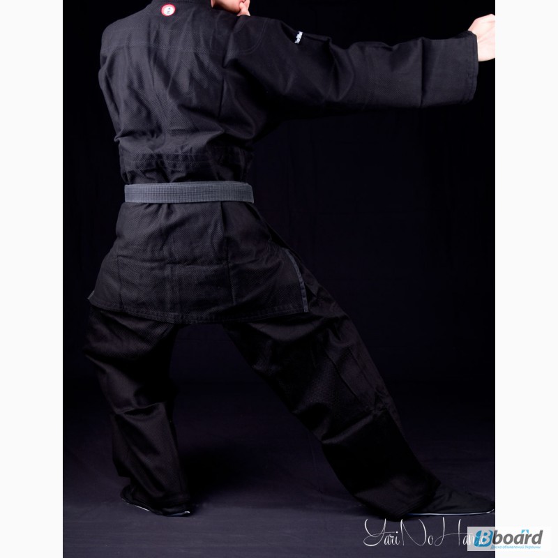 Черное плетенное кимоно (ДО.ГИ) для единоборств (Master 2) Италия
