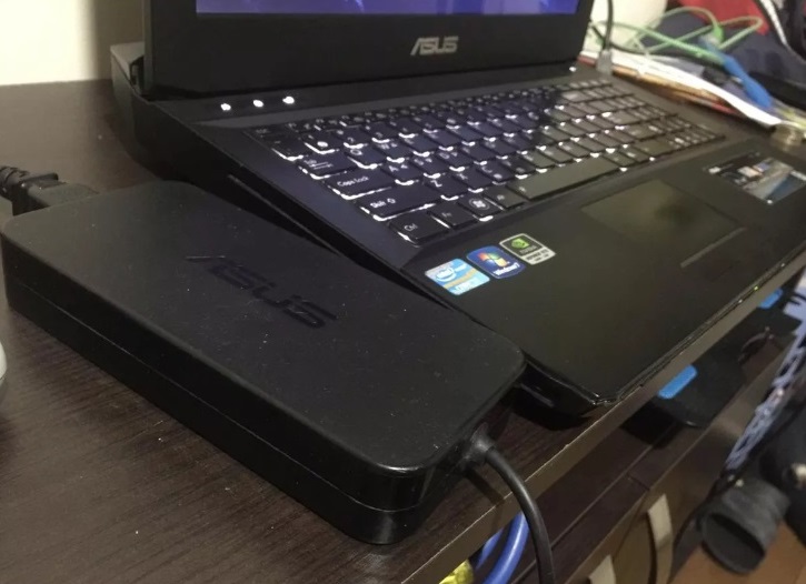 Мощный игровой ноутбук Asus Rog G53S 8ядер 8гиг Видео 4гига//
