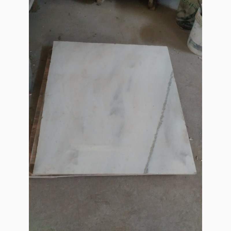 Фото 4. Плитка мраморная белая 610х305х10 мм. Плитка из натурального белого мрамора. Полированная