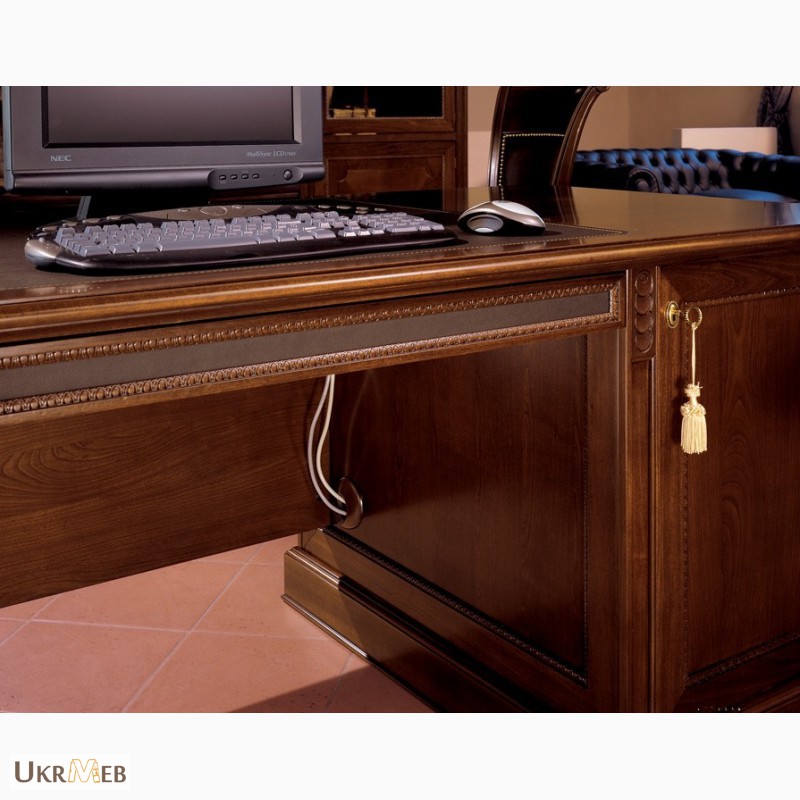 Фото 2. Мебель для кабинета Итальянский Классический Кабинет DUCA от Carpanelli