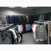 Продам оборудование (торговые стеллажи) для магазина одежды