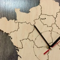 Декоративные часы-карта из дерева «Франция»