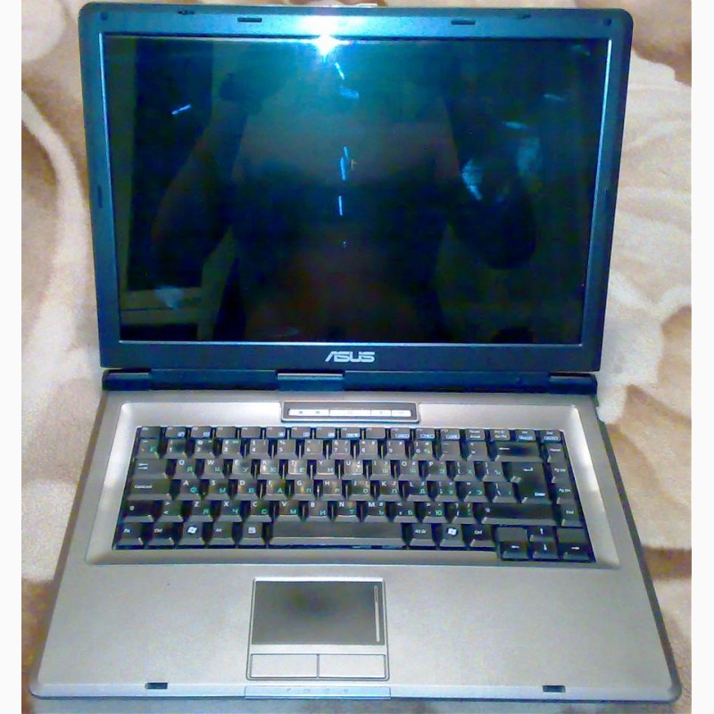 Фото 2. Надежный, производительный ноутбук Asus X51R. (недорого)