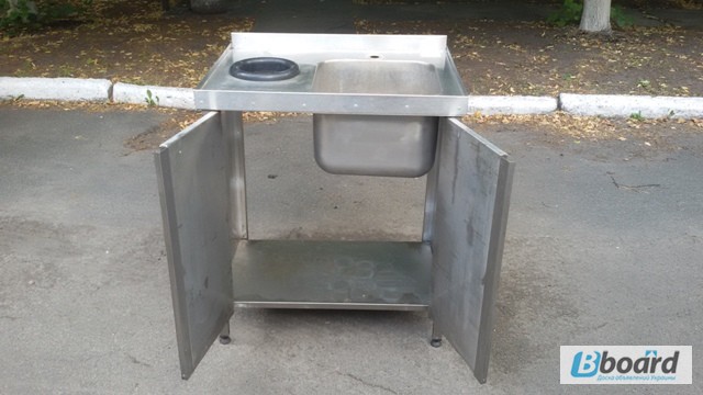 Мойка для кухни односекционная с отверстием для мусора