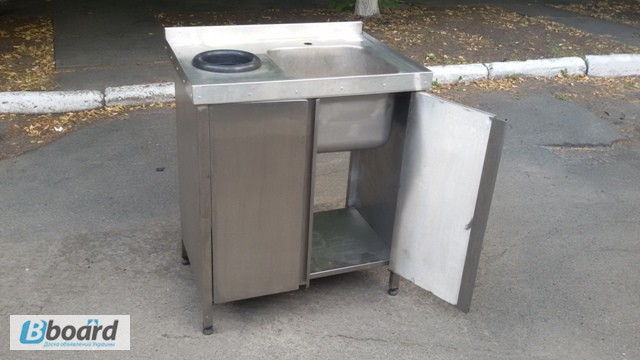 Фото 3. Мойка для кухни односекционная с отверстием для мусора