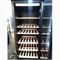 Шкаф холодильный для вина TEFCOLD CPV1380M б/у, в отличном состоянии