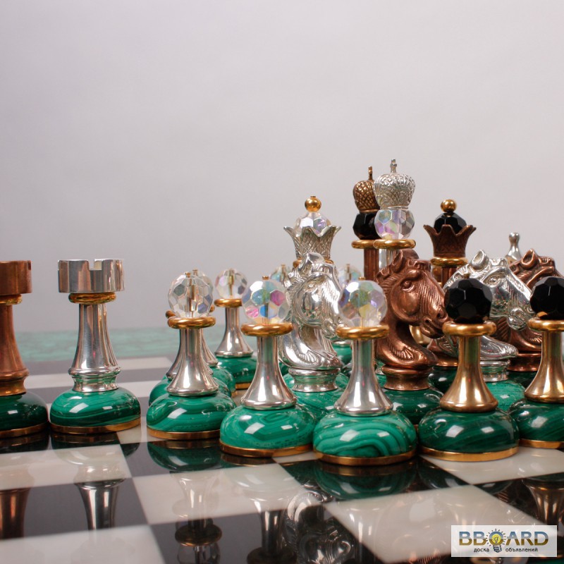 Фото 2. Предлагаем шахматы из малахита для подарка.