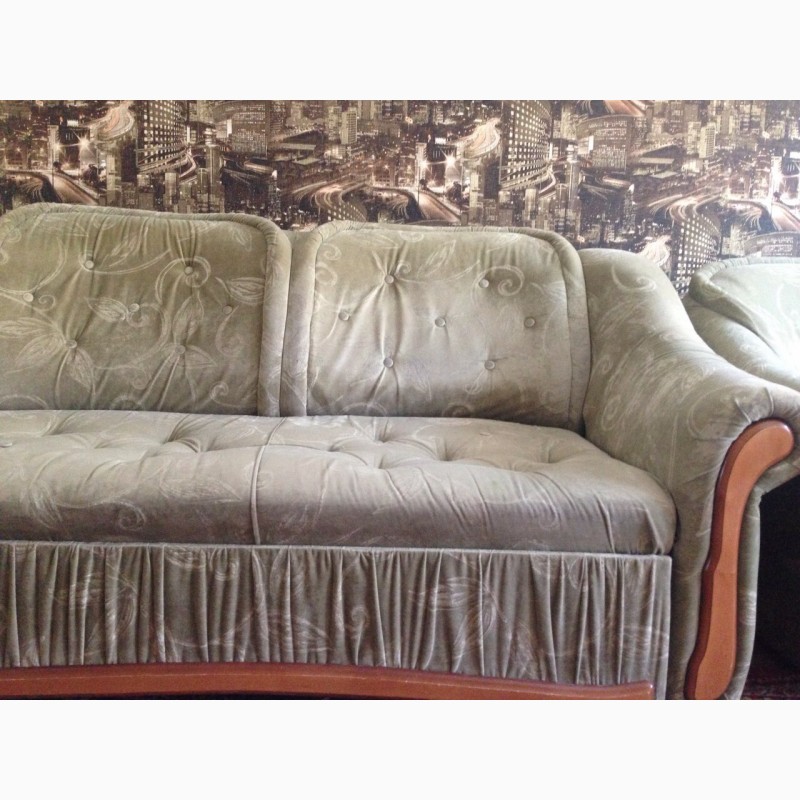 Продам угловой раскладной диван, кресло