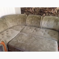 Продам угловой раскладной диван, кресло