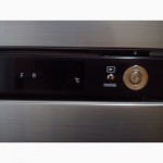 Большой холодильник Sharp SJ-F72PV-SL