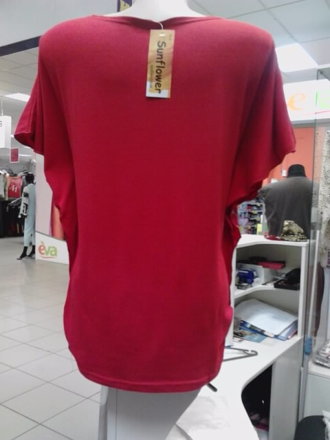 Фото 6. Классная футболка. Красная