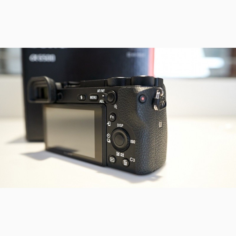 Фото 2. Sony Alpha a6500 Mirrorless Digital Camera with 16-50mm Lens