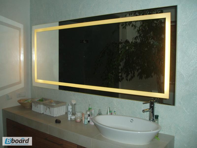 Фото 3. Купить зеркало в ванную с подсветкой
