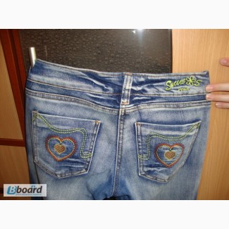 Продам б/у джинсы, джинсовая курточка на девочку 10-11 лет