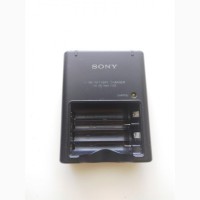 Продам фото и видеокамеру Sony