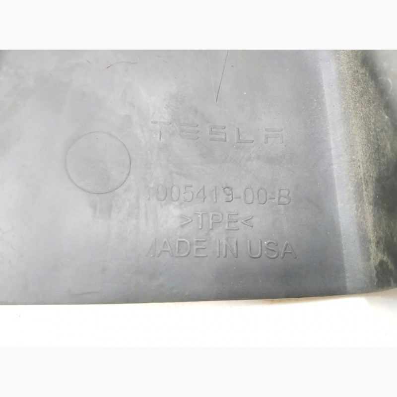 Фото 3. Накладка стакана переднего правая резиновая Tesla model S 1005419-00-C 1005