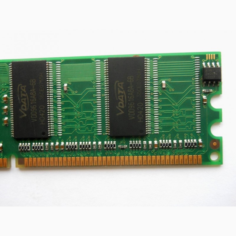Фото 4. DDR1 256 МБ 333 МГц (PC2700)