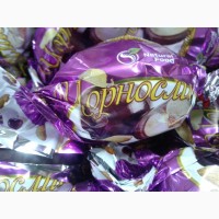 Клубника в шоколаде. Шоколадные конфеты в ассортименте от производителя.Упаковка 1 кг