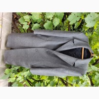 Продам пальто мужское двубортное, полноразмерное по длине, классического фасона
