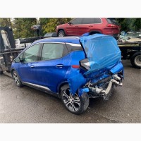 Продам Chevrolet Bolt EV Premier 2017 р. максимальна комплектація, швидкий порт зарядки