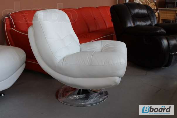 Фото 3. Комплект кожаной мебели (диван+кресла) R-2515
