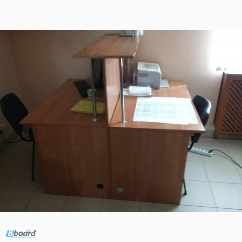 Фото 2. Продам мебель для офиса, двойной офисный стол с перегородкой