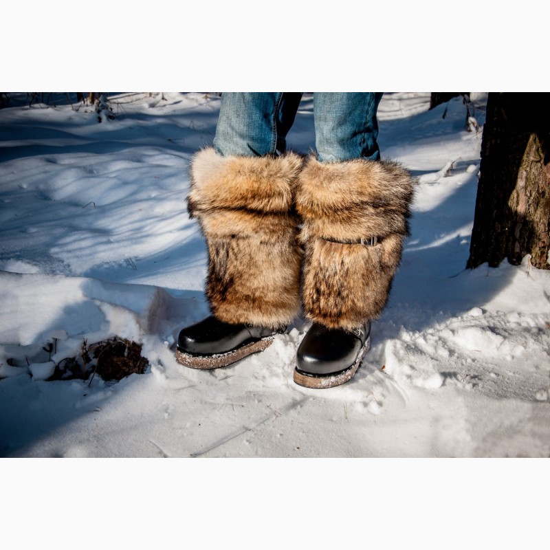 Фото 6. Зимняя обувь - Унты из волка