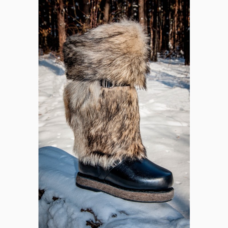 Фото 7. Зимняя обувь - Унты из волка