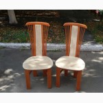 Деревянные стулья