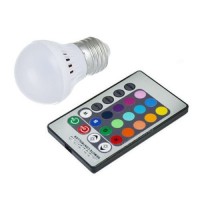Светодиодная E27 LED лампа, 16 цветов с пультом ДУ