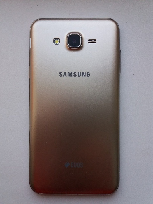 Фото 3. Продам Samsung J 7 2015г