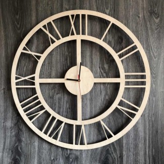 Бесшумные настенные часы из дерева в интерьер с универсальным дизайном