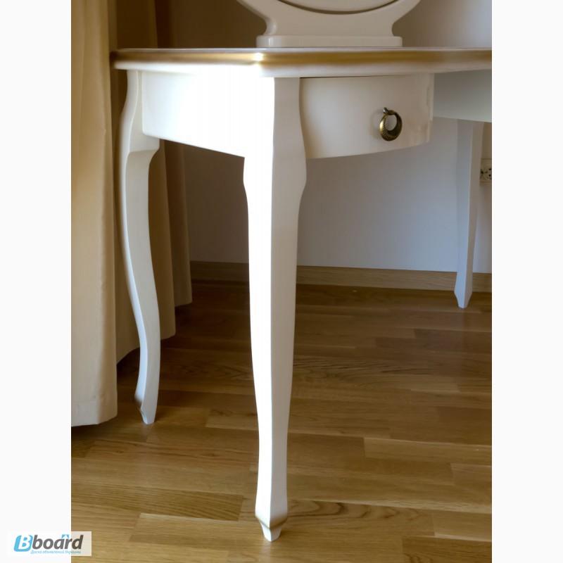 Фото 3. Элитный туалетный стол из массива ясеня Император от производителя ЧП Калашник