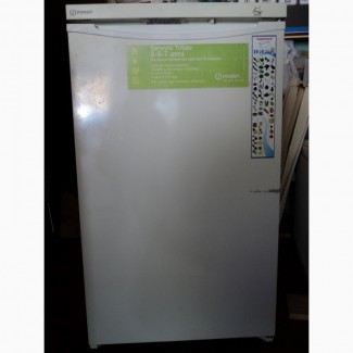 Продам холодильник мини Indesit бу