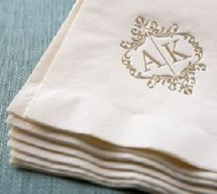 Фото 2. Полотенца с вышивкой на заказ рисунок на полотенце заказать логотип на полотенце
