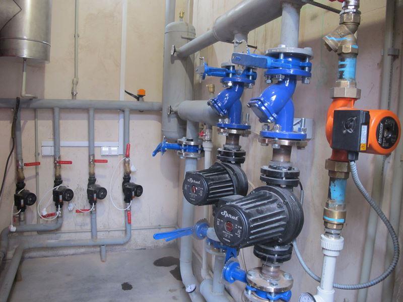 Фото 4. Монтаж систем опалення та гарячого водопостачання