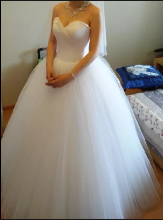 Фото 3. Шикарное свадебное платье