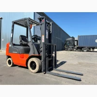 Автонавантажувач Mitsubishi, компакт з напрацюванням 3685 м/год. Модель: FGE20CT. Компакт