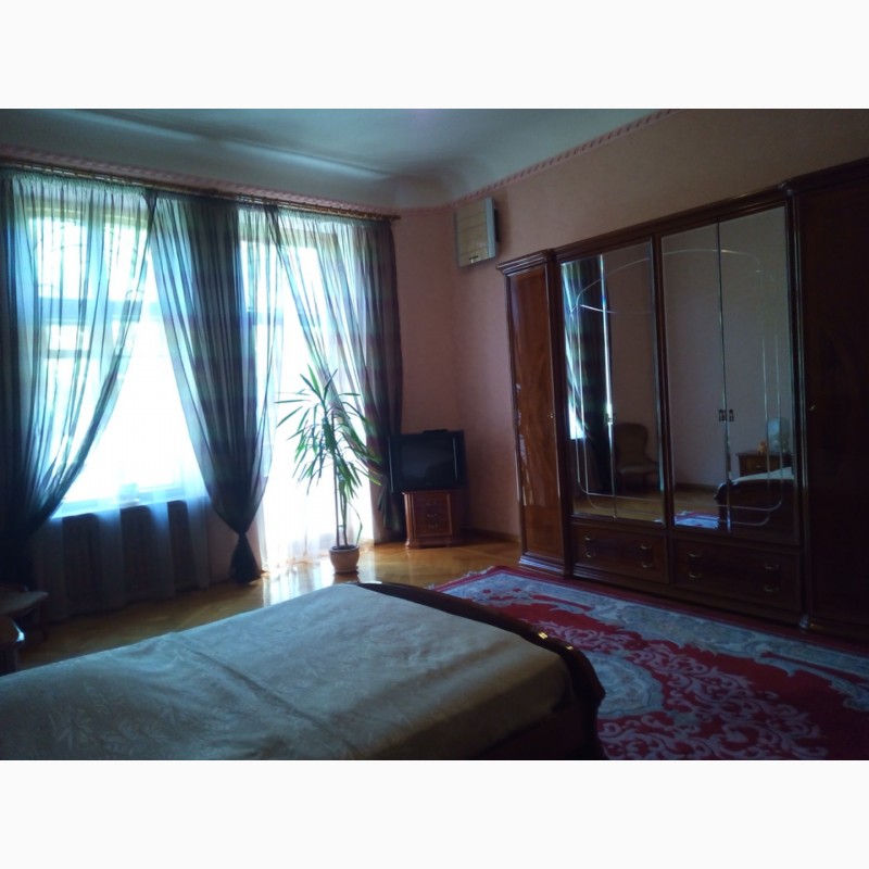 Фото 3. Продам 4-х комнатную квартиру в Одессе на ул. Троицкая