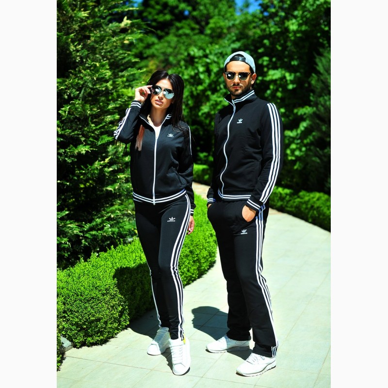 Фото 2. Женский и мужской спортивный костюм парный Adidas