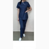 Медицинский женский костюм цветной с вышивкой