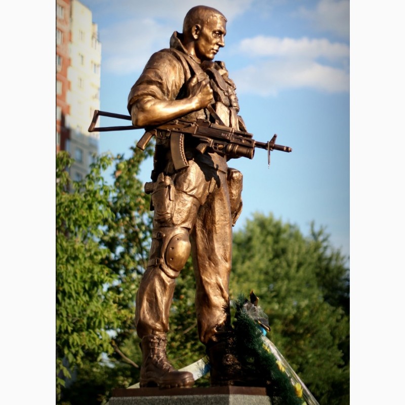 Фото 5. Память о героях, заказывайте профессиональное изготовление скульптур надгробий для военных