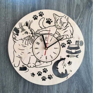 Универсальные настенные часы из дерева «Пушистые котики»