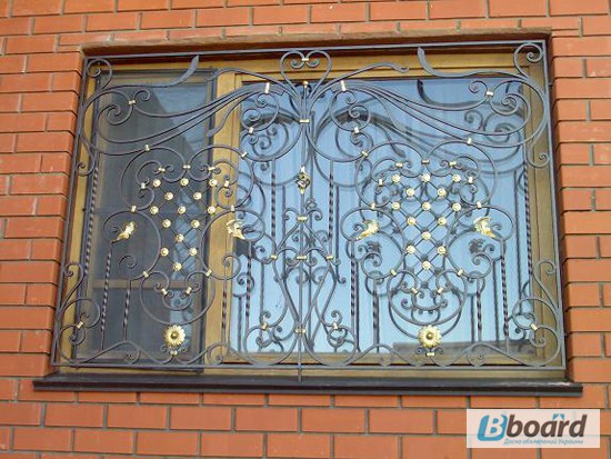 Фото 5. Забор из профнастила Киев, решётки на окна Киев, ворота для дома