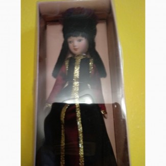 Продам куклы из коллекции Куклы в народных костюмах с подарками