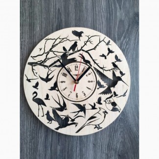 Круглые настенные часы из дерева «Птички»