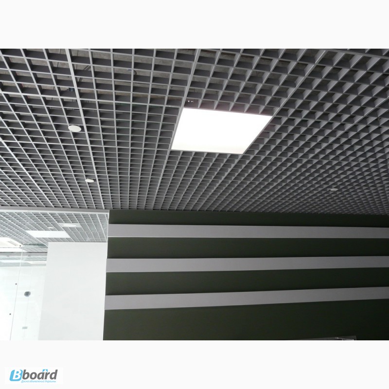 Фото 3. Алюминиевый подвесной потолок грильято